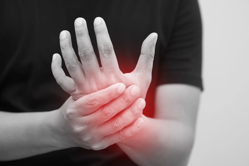 Asam Urat Banyak Menyerang Anak Muda, Ini Penyebab dan Gejalanya