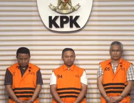 Kasus ‘Jatah Preman’ Gubernur Riau: Kode “7 Batang” Terungkap