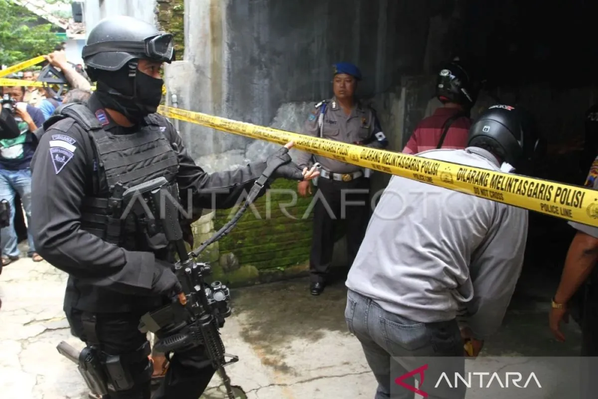 Densus 88: Terduga Teroris Ditangkap Saat Nataru Bagian NII dan AD