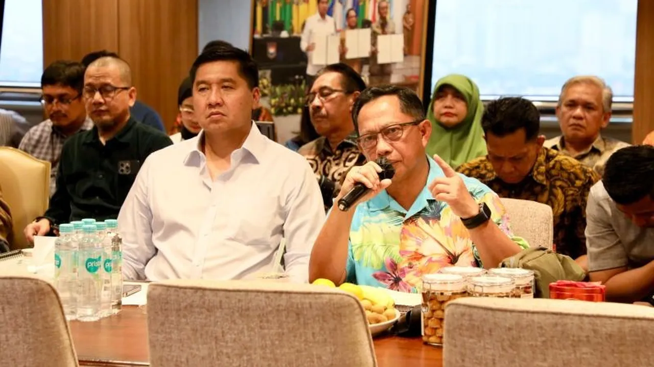 Kemendagri Fokuskan Percepatan Data dan Lahan Perumahan Permanen di Sumatra