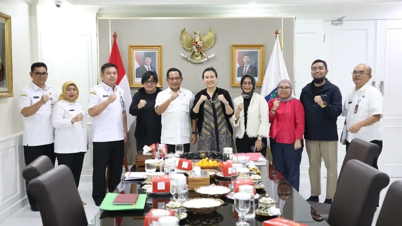 Mendagri Tito dan Wamen PPPA Veronica Bahas Keterlibatan Perempuan dalam Ketahanan Pangan