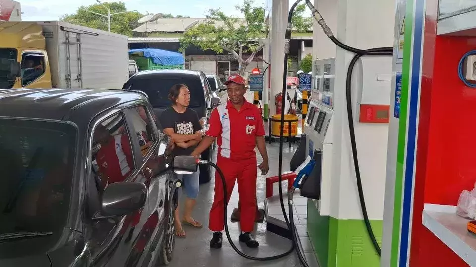 Pertamina Turunkan Harga Pertamax Cs per 1 Januari 2026, Cek Rinciannya