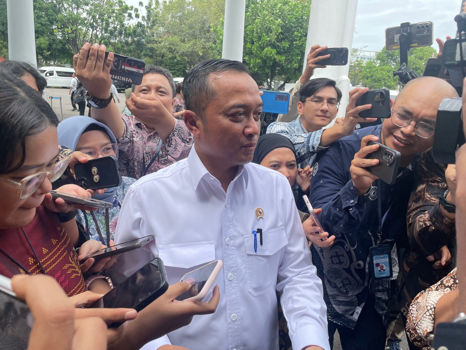 Mensesneg: Merger GoTo-Grab Tentukan Perpres Ojol