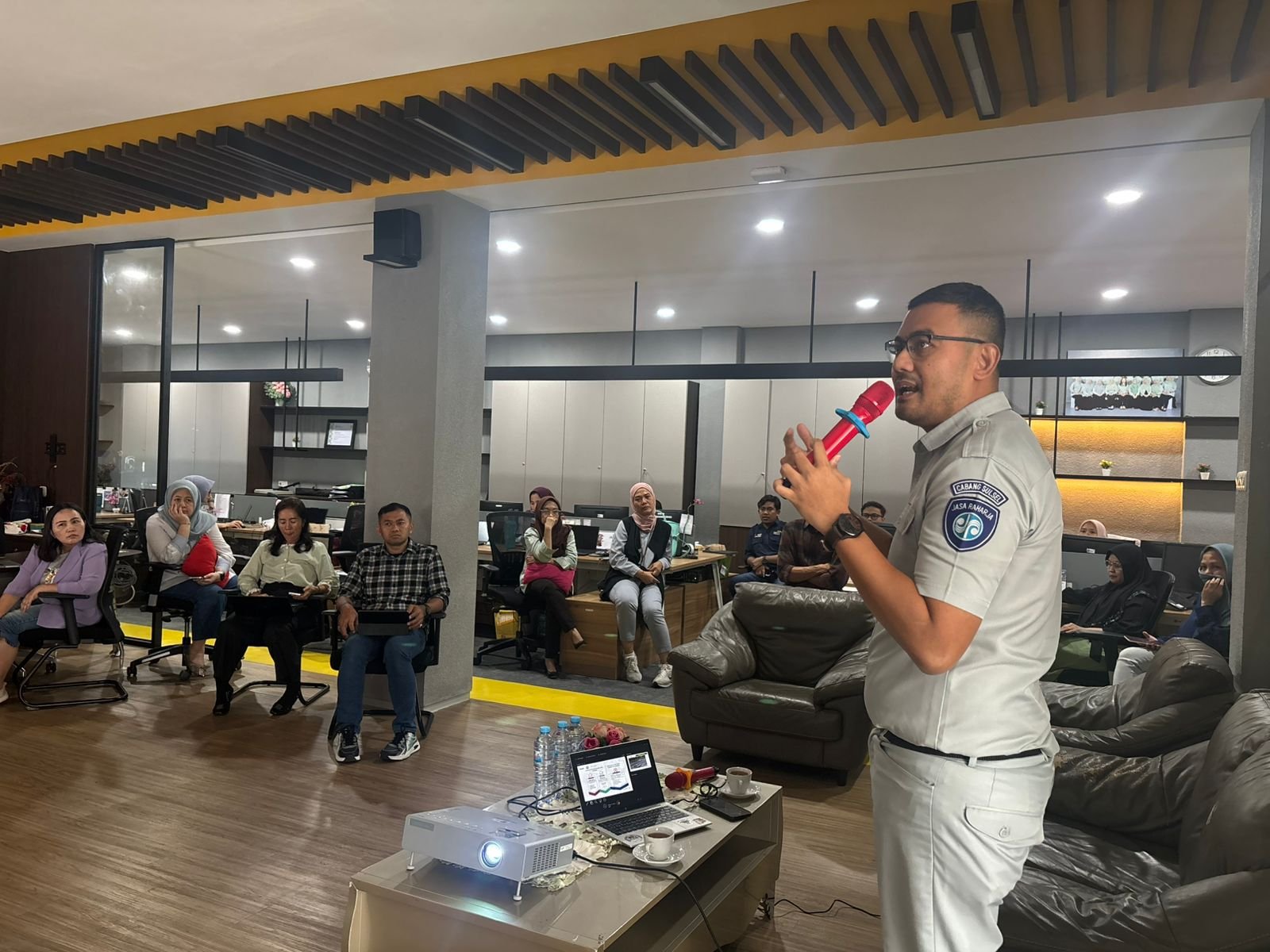 Tingkatkan Sinergi Layanan, Jasa Raharja Berikan Sharing Session bagi Pegawai Mandiri Inhealth Makassar