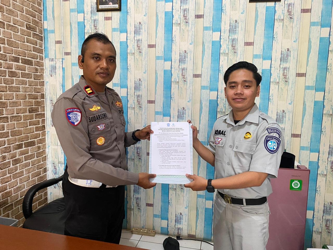 Perkuat Sinergi Pelayanan dan Kepatuhan Pajak, Jasa Raharja Sintang dan Polres Sekadau Teken Komitmen Bersama