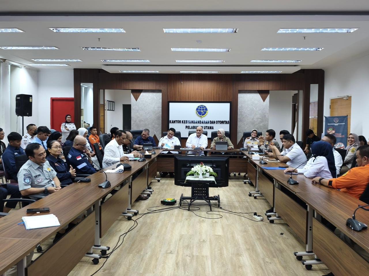 Jamin Perlindungan Penumpang Laut, Jasa Raharja Hadiri Rakor Angkutan Lebaran di KSOP Makassar