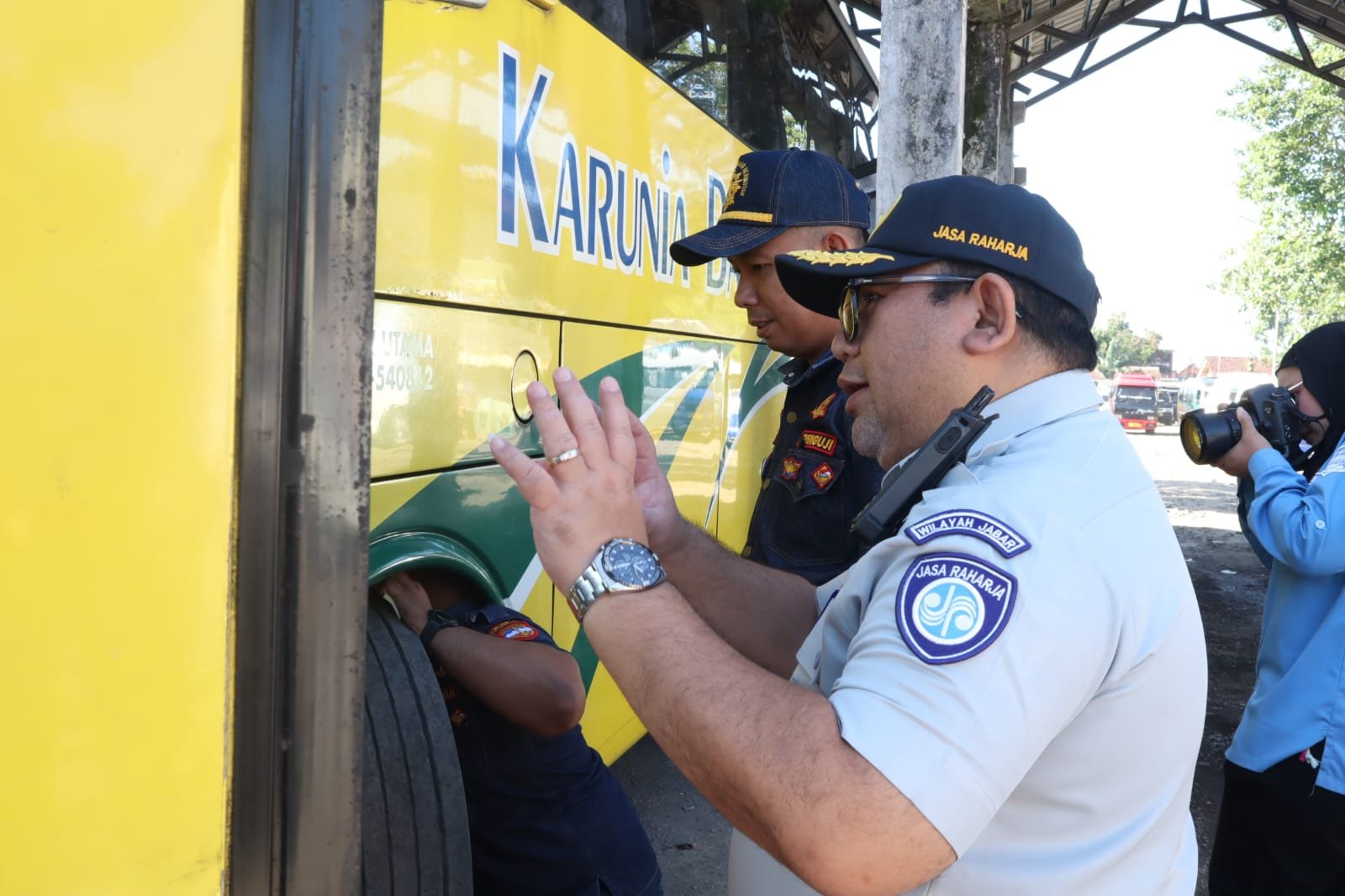 PT Jasa Raharja Bersama Dinas Perhubungan Kabupaten Tasikmalaya Laksanakan Ramp Check di Terminal Tipe B Singaparna