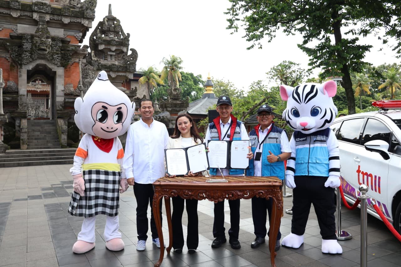 Tingkatkan Standar Keselamatan Pengunjung, JRP Insurance Hadirkan Ambulance Listrik Ramah Lingkungan di TMII