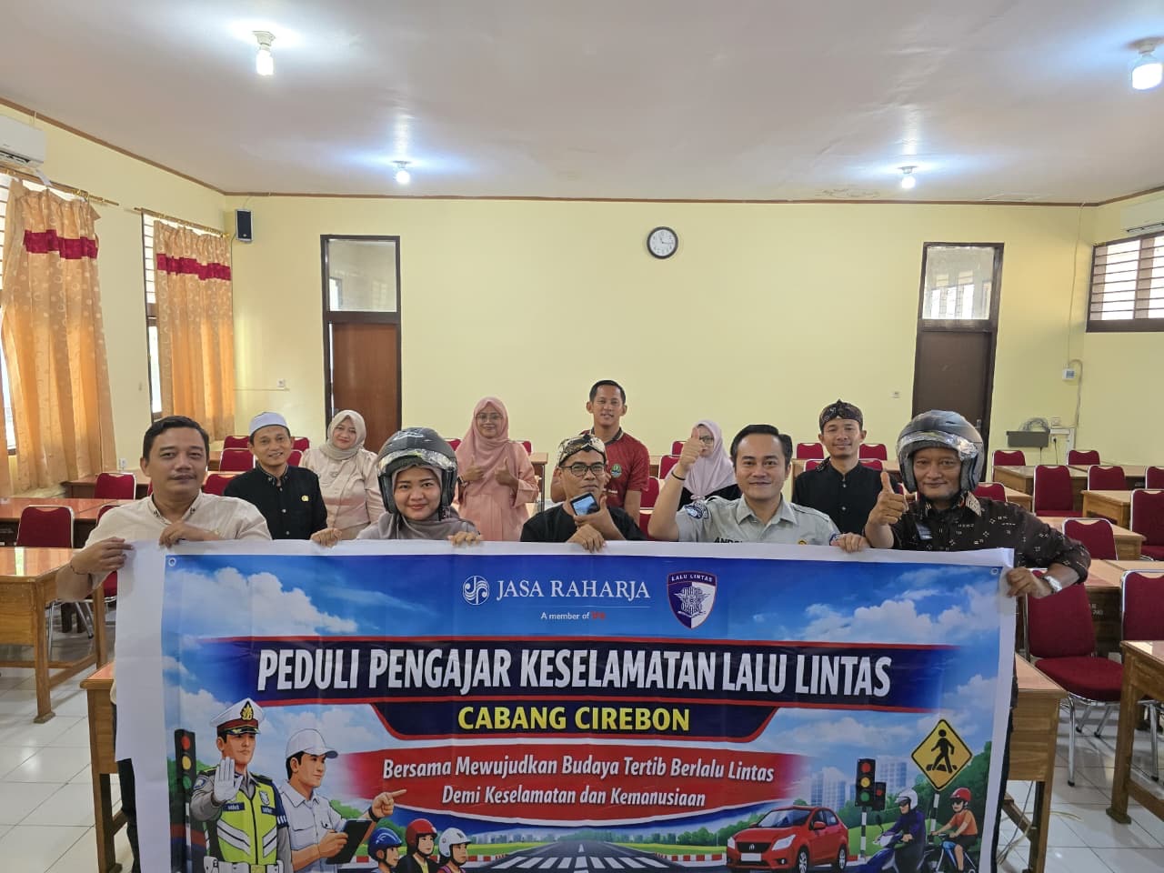 Upaya Keselamatan Lalu Lintas, Jasa Raharja Cabang Cirebon Gelar Pengajar Peduli Keselamatan Lalu Lintas (PPKL) Di SMAN 4 Kota Cirebon