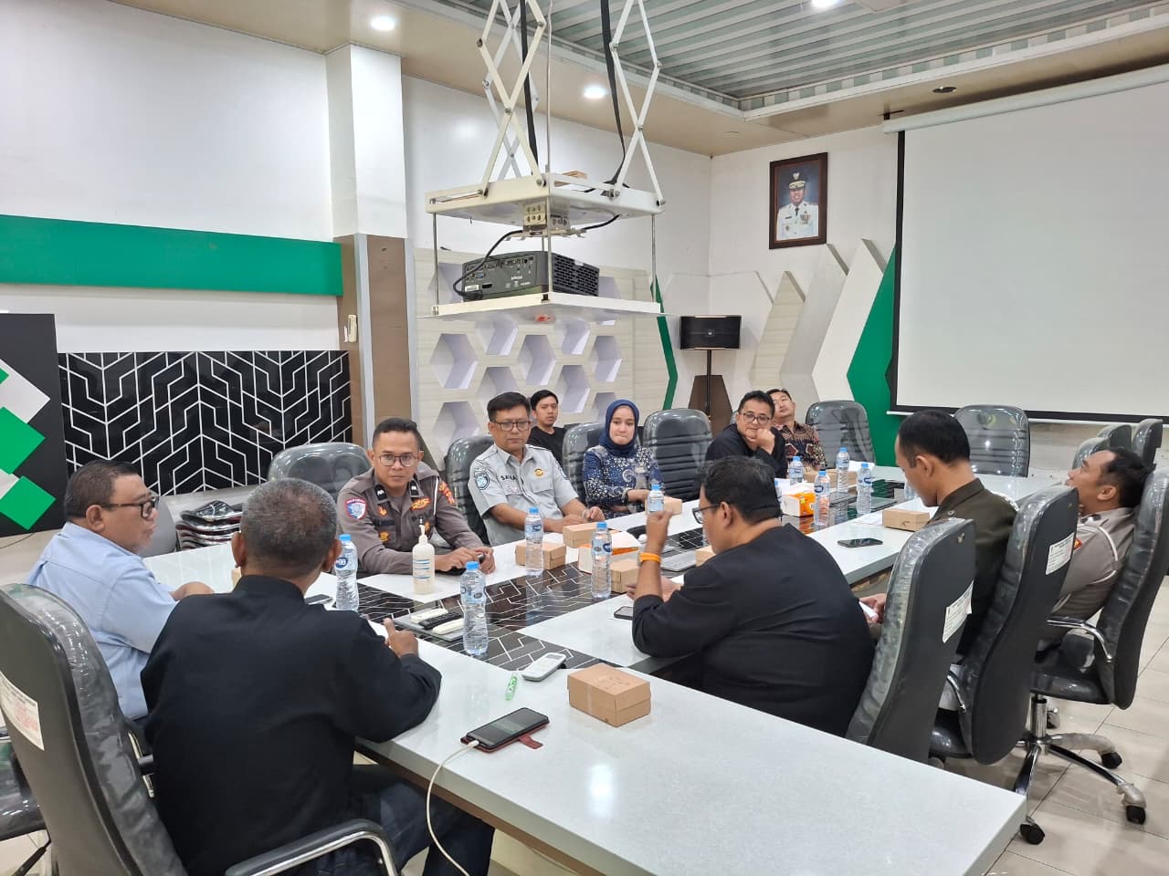 PT Jasa Raharja Hadiri Rapat Opsgab di Samsat Sukaraja Kabupaten Tasikmalaya dalam Upaya Optimalisasi Pendapatan dan Peningkatan Kepatuhan Masyarakat