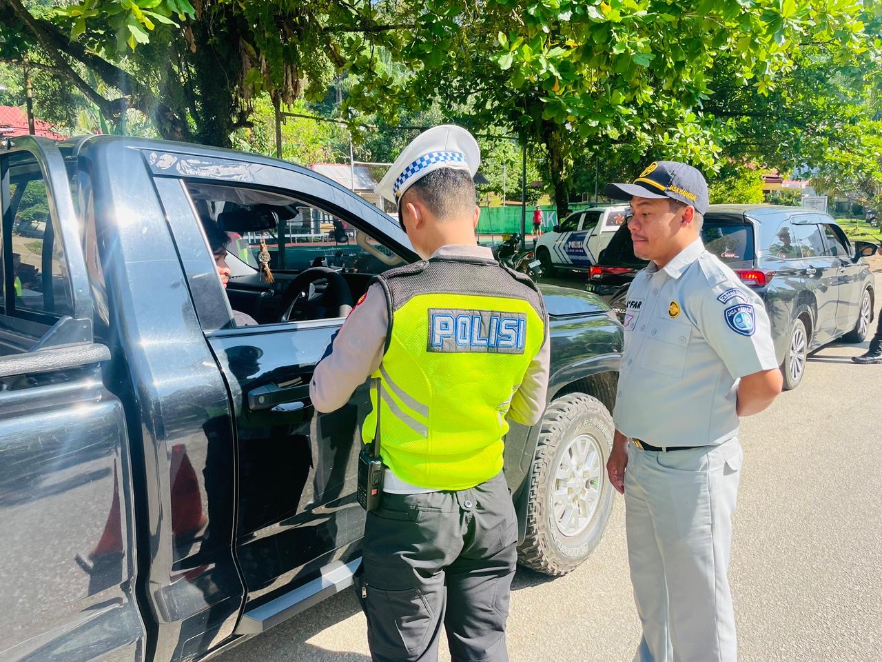 Jasa Raharja Samsat Sanggau Bersama Tim Pembina Samsat Gelar Operasi Gabungan Tingkatkan Kepatuhan Wajib Pajak