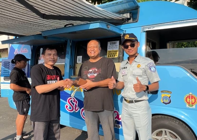 Inovasi Layanan Publik, Samsat Keliling Ramaikan Sunday Morning Sleman