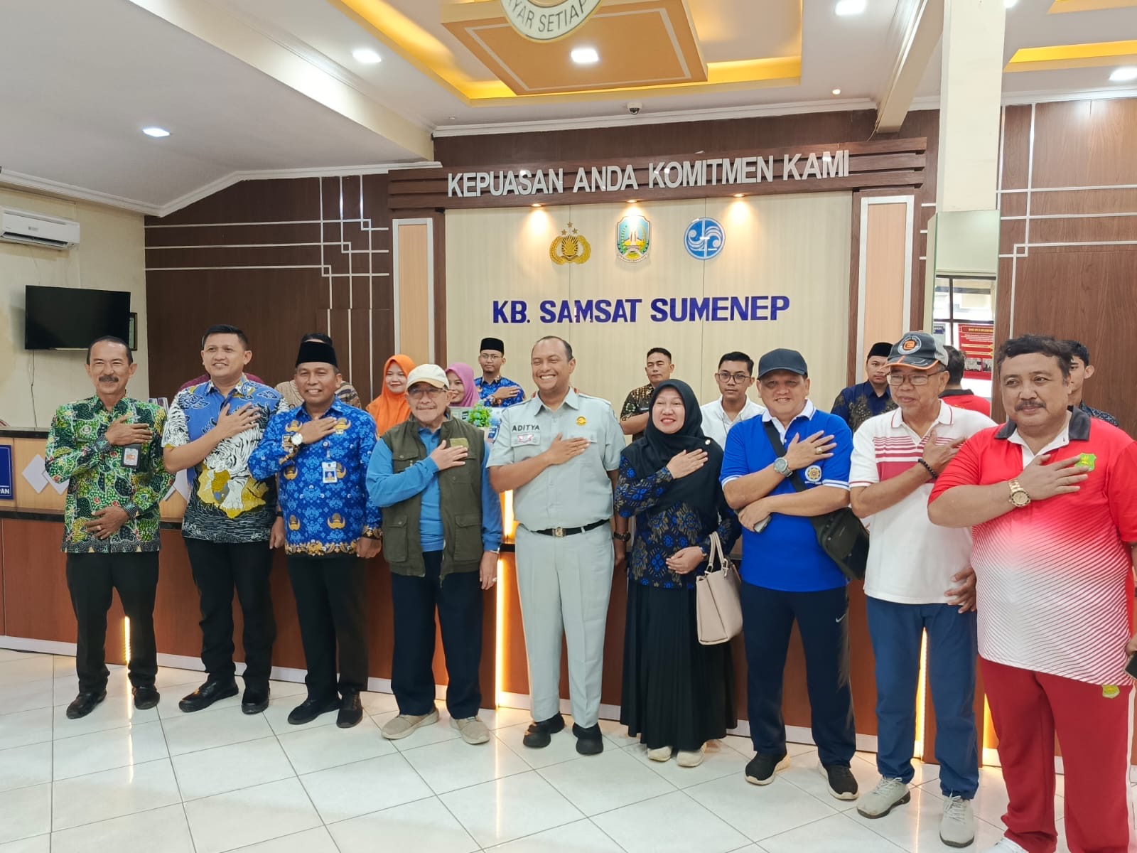 Kunjungan Kerja Wakil Bupati Sumenep Ke KB Samsat Sumenep Untuk Meninjau Proses Pelayanan Kepada Masyarakat Wajib Pajak