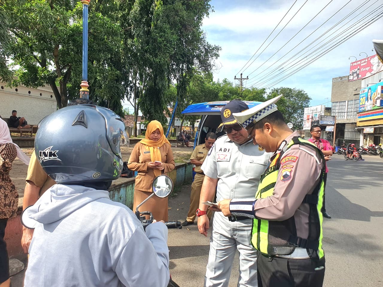 Tim Pembina Samsat Pati Gencarkan Kepatuhan Pajak, Dorong Kesadaran Pengendara di Juwana
