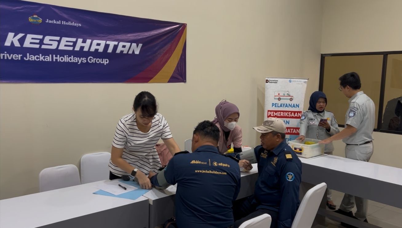 Jasa Raharja Jawa Barat Gelar Pengobatan Gratis MUKL di Perusahaan Otobus PT Jackal Holiday