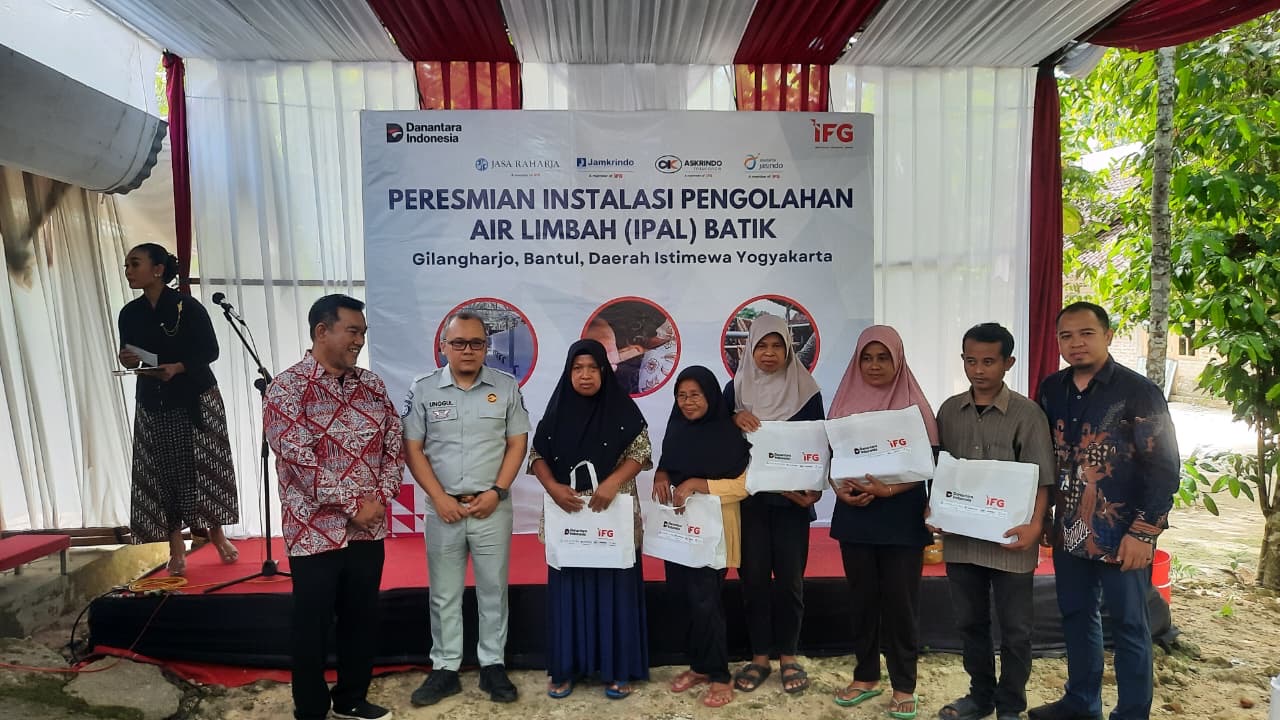 Dorong Produksi UMKM Ramah Lingkungan, Jasa Raharja dan IFG Group Resmikan IPAL Batik di Bantul