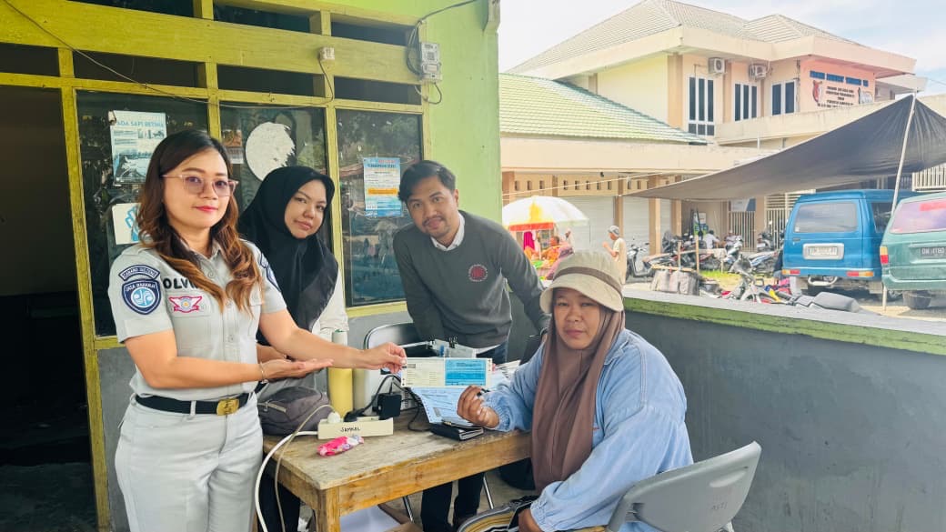 Jasa Raharja Sigi Sosialisasikan Apresiasi Taat Pajak Kepada Masyarakat Di Pasar Marawola