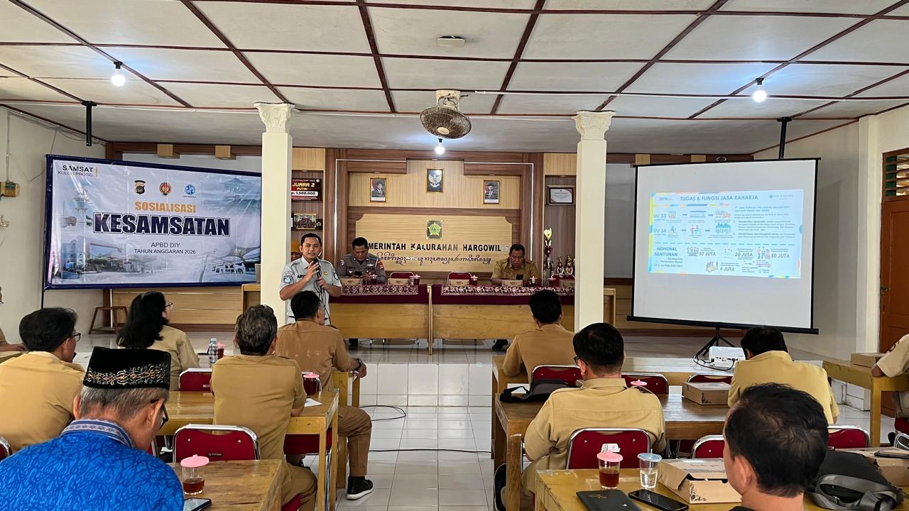 Perkuat Kepatuhan PKB dan Keselamatan Berlalu Lintas, Samsat Kulon Progo Gelar Sosialisasi di Hargowilis