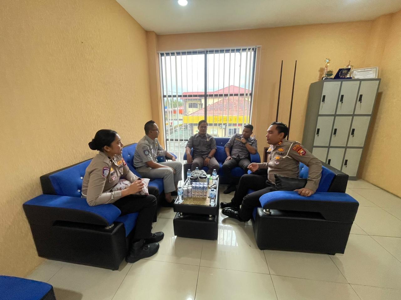 Koordinasi dan Silaturahmi KUPTD Baru Bersama Kasat Lantas, Perkuat Sinergi Peningkatan Kepatuhan Pajak Kendaraan