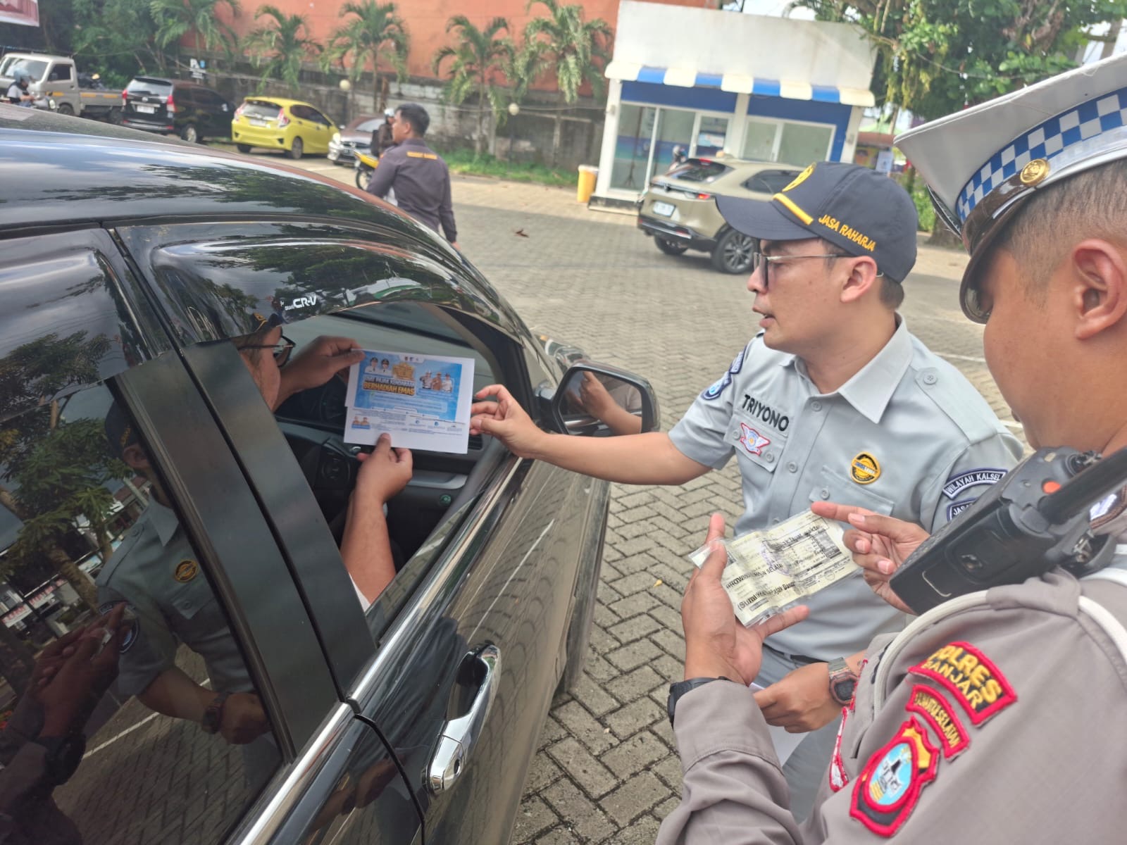Tim Pembina Samsat Martapura Hadirkan Layanan Keliling, Sosialisasi Pajak dan Gebyar Emas Digencarkan