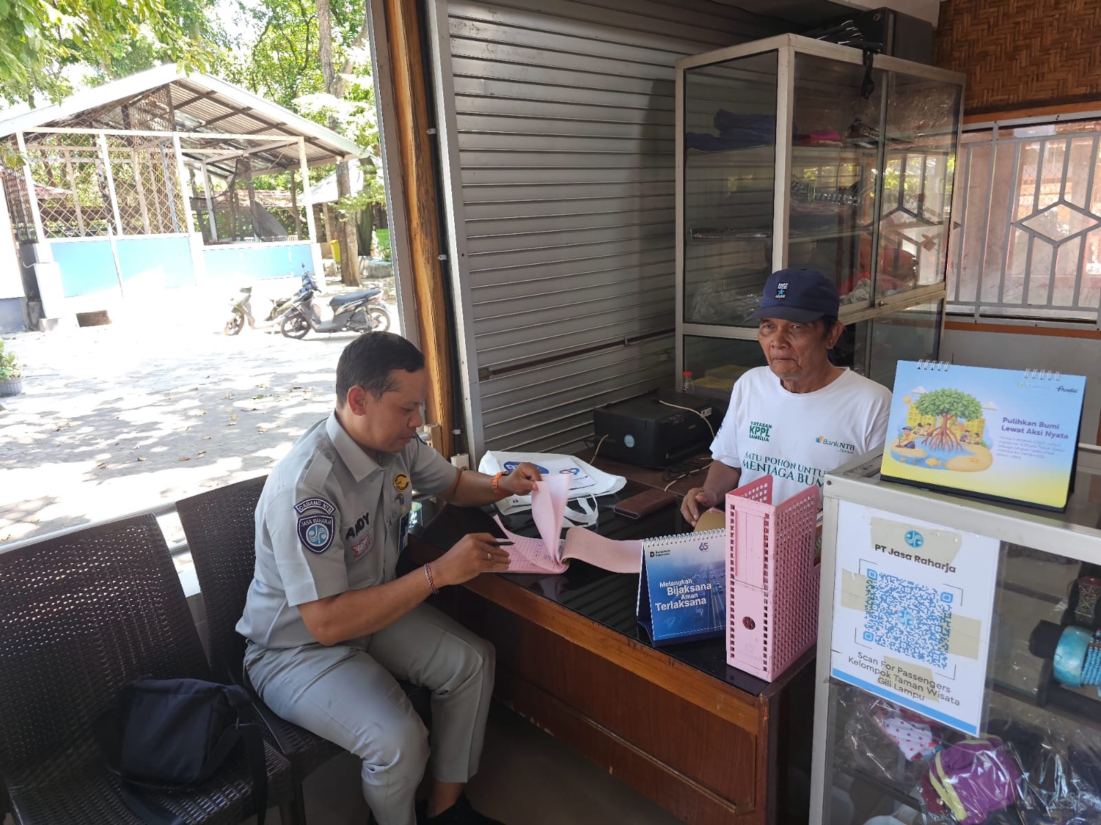 Tingkatkan Kepatuhan IWKL, Jasa Raharja NTB Kunjungi Operator Kapal di Lombok Timur