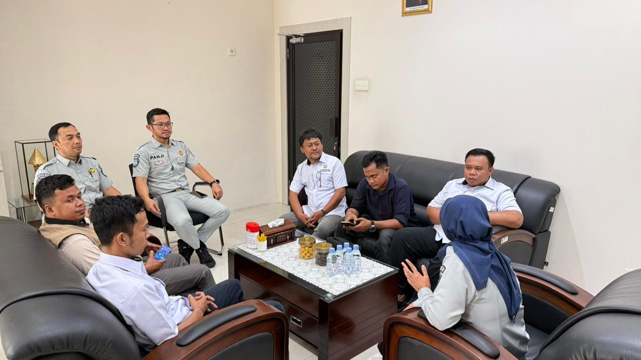 Sinergi Strategis: Jasa Raharja Sulawesi Selatan Terima Kunjungan Kerja PT Lamataesso Mattappaa Perseroda Soppeng