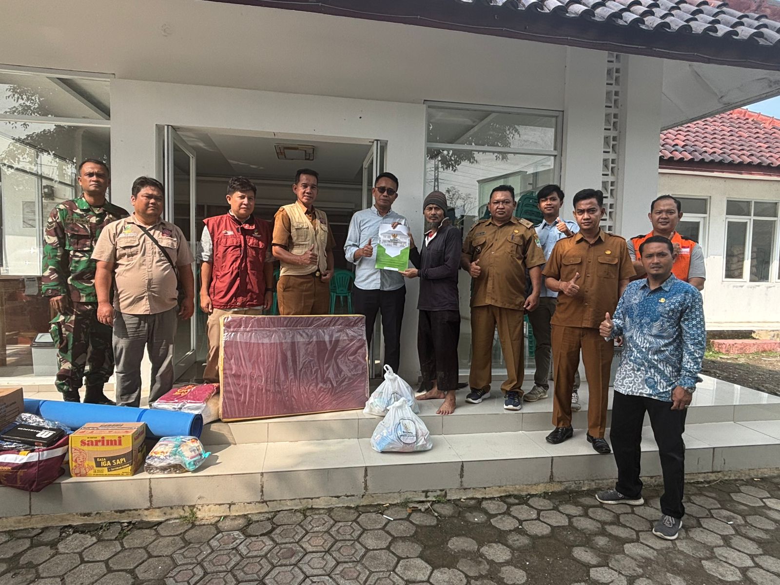 ‎Rumah Warga Bantrangsana Ludes Terbakar, BAZNAS Majalengka Salurkan Bantuan Darurat