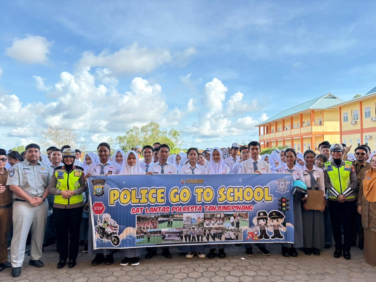 Jasa Raharja dan Satlantas Polresta Tanjungpinang Gelar PPKL di SMA Negeri 7 Tanjungpinang