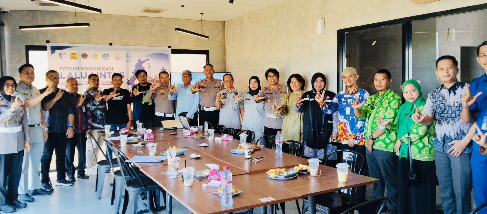 Perkuat Sinergi Keselamatan Transportasi: Kepala Cabang PT Jasa Raharja Parepare Inisiasi Rapat Forum Lalu Lintas Dan Angkutan Jalan Di Kabupaten Pinrang