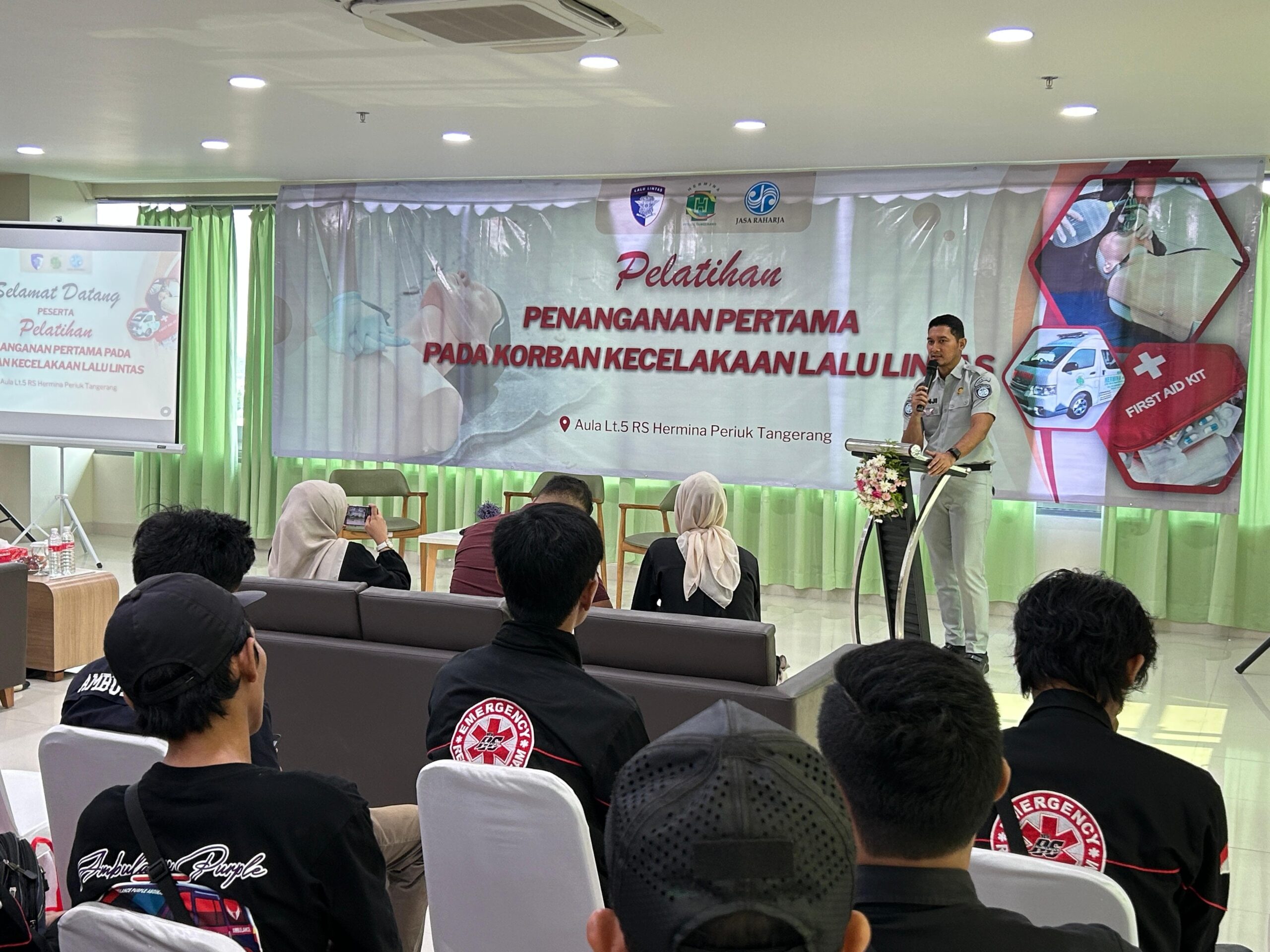 Kolaborasi Jasa Raharja Tangerang dan RS Hermina Periuk Edukasi PPGD Bagi Komunitas Ambulance dan Driver Ojek Online