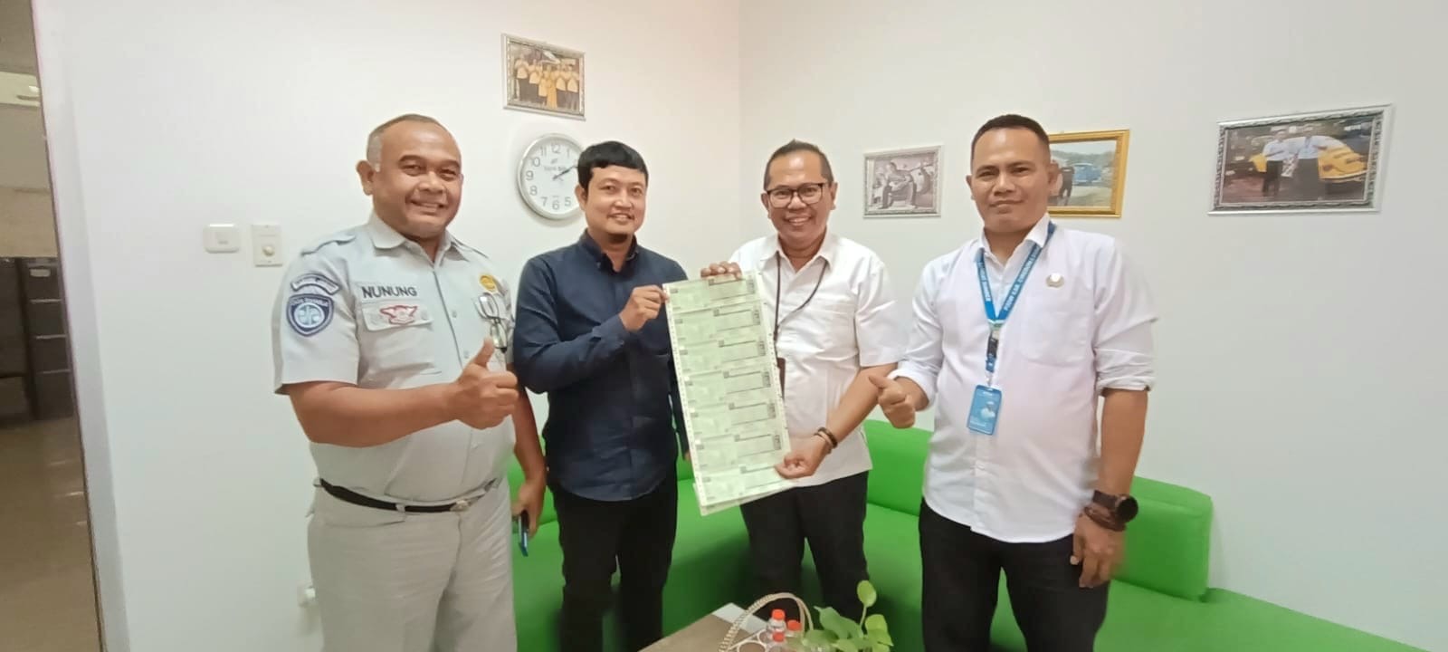 Tingkatkan Kepatuhan Pajak Kendaraan, Jasa Raharja Cabang Cirebon Melaksanakan SIGAP Instansi Ke PT Adrian Trans Indonesia