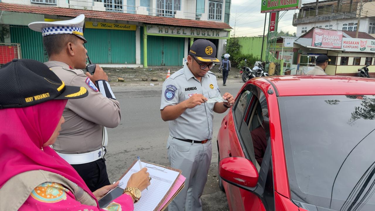 Jasa Raharja Sumbar Bersama Mitra Gelar Operasi Gabungan di Bukittinggi, Tingkatkan Kepatuhan Wajib Pajak Kendaraan