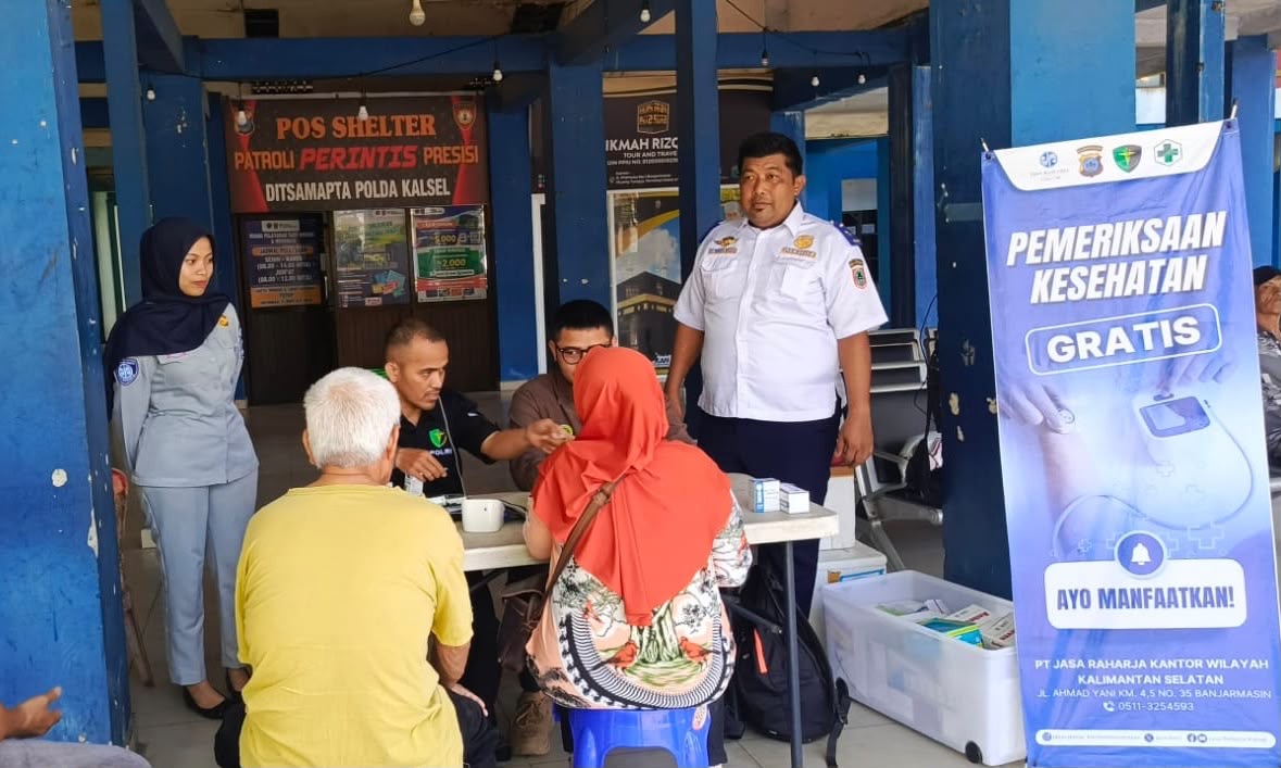 Dukung Keselamatan Perjalanan, Jasa Raharja Kalsel Gelar Pelayanan Kesehatan Gratis di Terminal