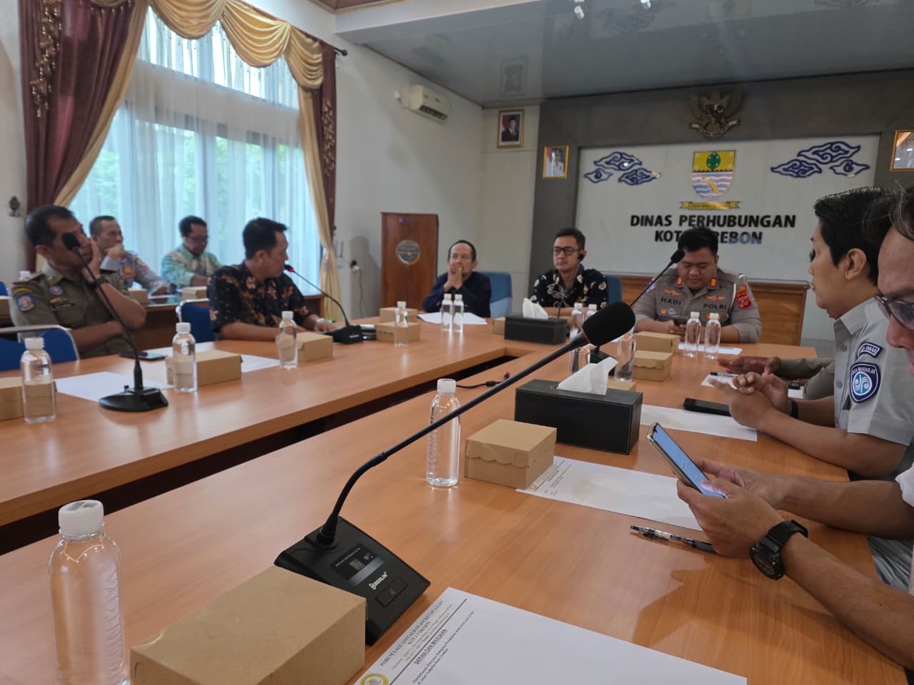 Upaya Peningkatan Keselamatan Lalu Lintas, PT Jasa Raharja (Persero) Cabang Cirebon Gelar Forum Komunikasi Lalu Lintas (FKLL) di Dinas Perhubungan Kota Cirebon