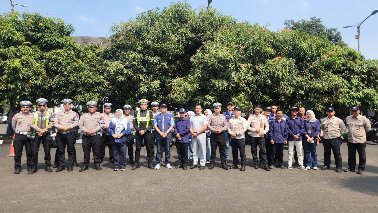 PT Jasa Raharja (Persero) Kanwil Utama Jawa Barat Bersama Tim Pembina Samsat Cimahi Gelar Operasi Gabungan di Samsat Cimahi