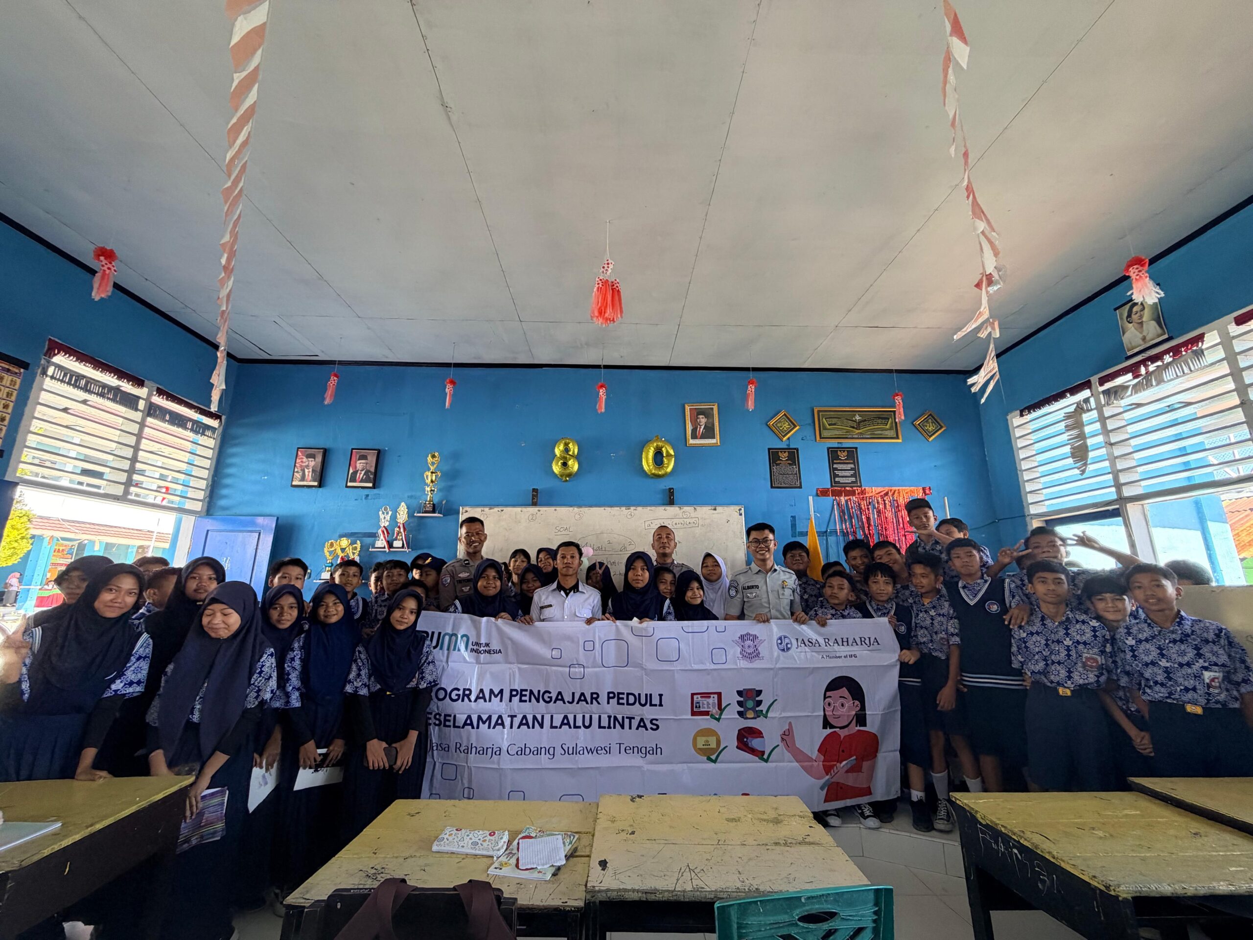 Bersama Satlantas Polres Touna, Jasa Raharja Sulawesi Tengah Edukasi Pentingya Tertib Berlalu Lintas di SMPN 1 Ampana Kota