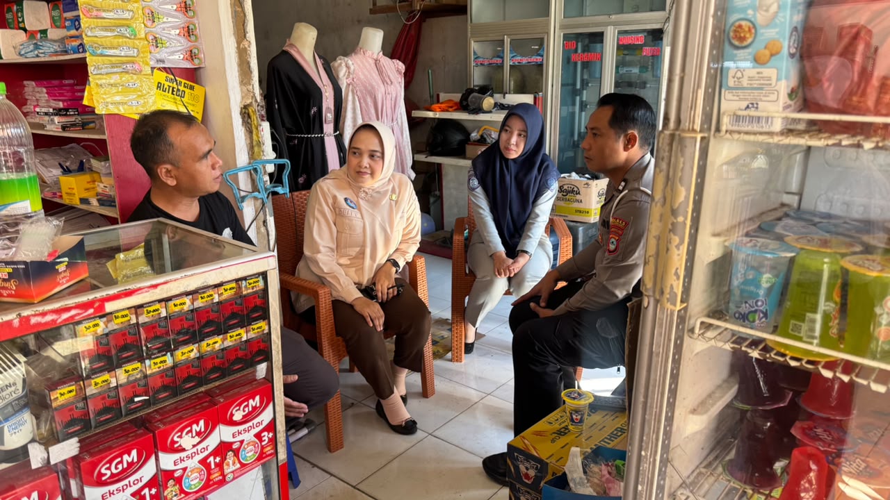 Jemput Bola Pembayaran PKB, Tim Pembina Samsat Banjarbaru Sambangi Ketua RT Cempaka