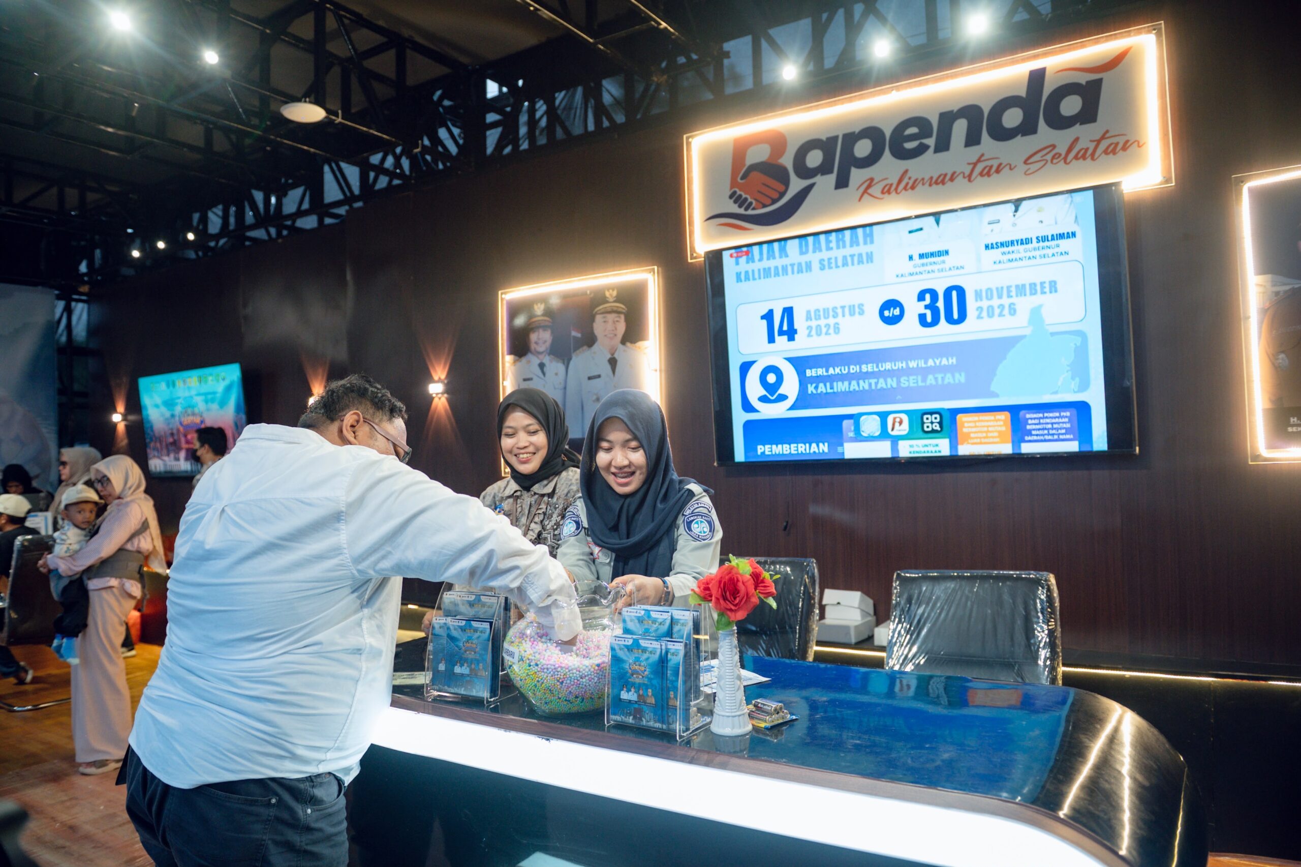 Rayakan Hari Jadi ke-76 Kalsel, Tim Pembina Samsat Hadirkan Layanan Samsat dan Undian Berhadiah di Expo Kalsel 2026