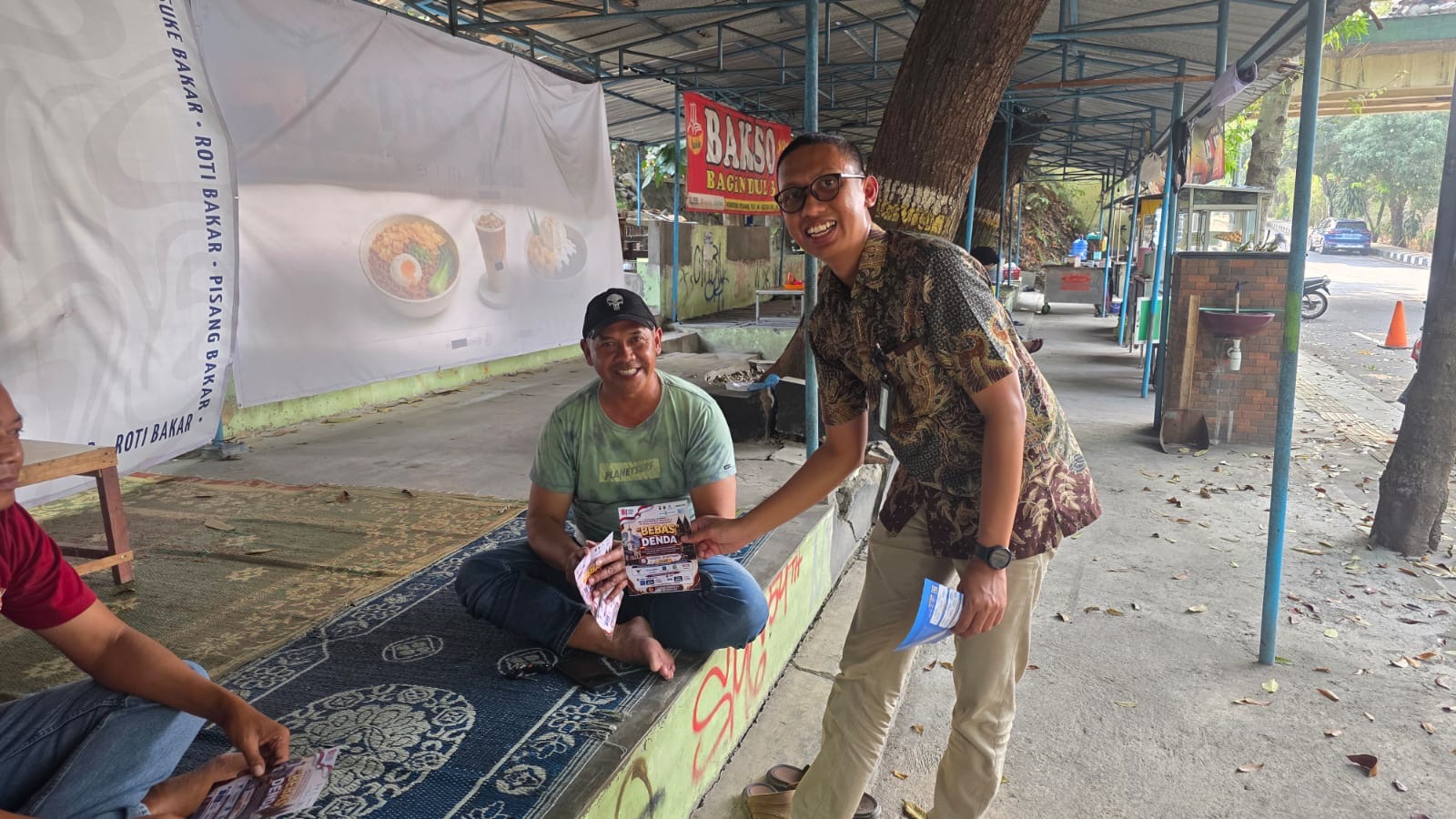 Jasa Raharja Sebarkan Informasi Program Bebas Denda, Dari Pasar hingga Terminal