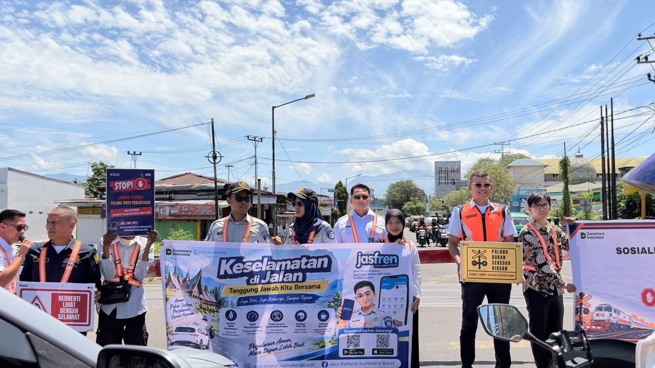 Jasa Raharja Sumbar Bersama Stakeholder Sosialisasikan Keselamatan Perjalanan Kereta Api di Padang