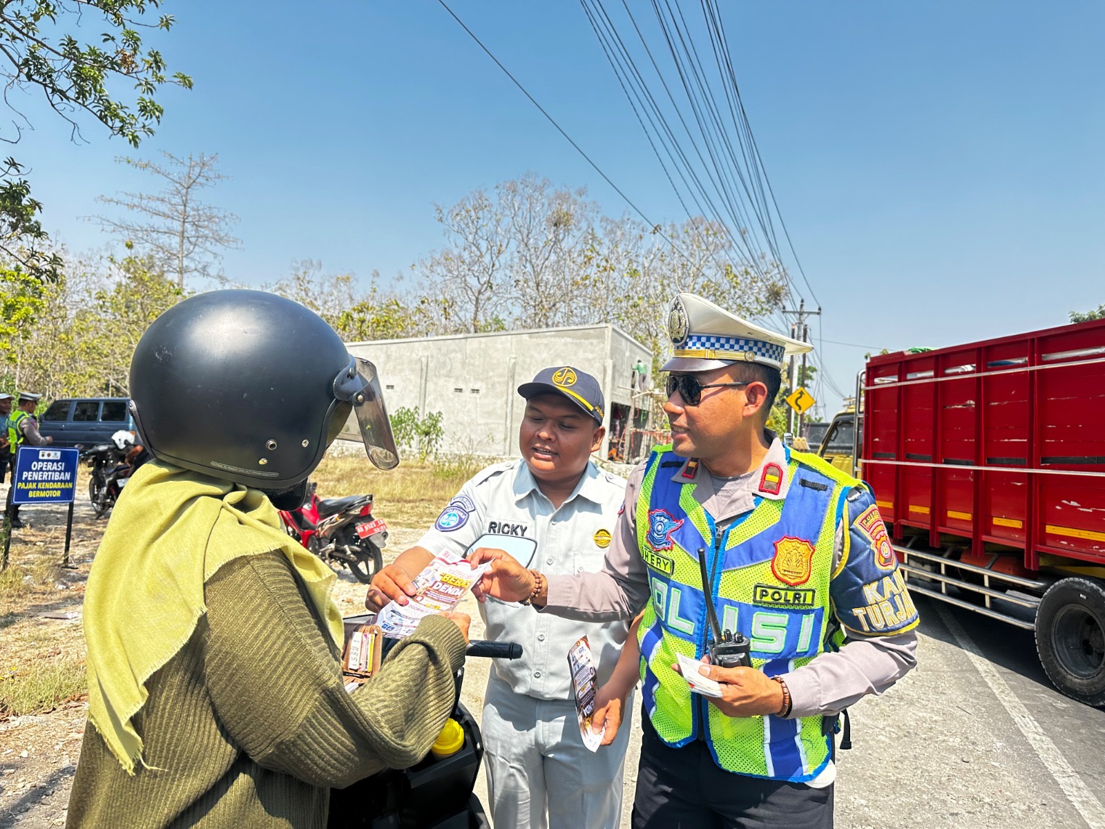 Jasa Raharja Dorong Kepatuhan PKB dan SWDKLLJ melalui Operasi Gabungan SIGAP di Wonosari