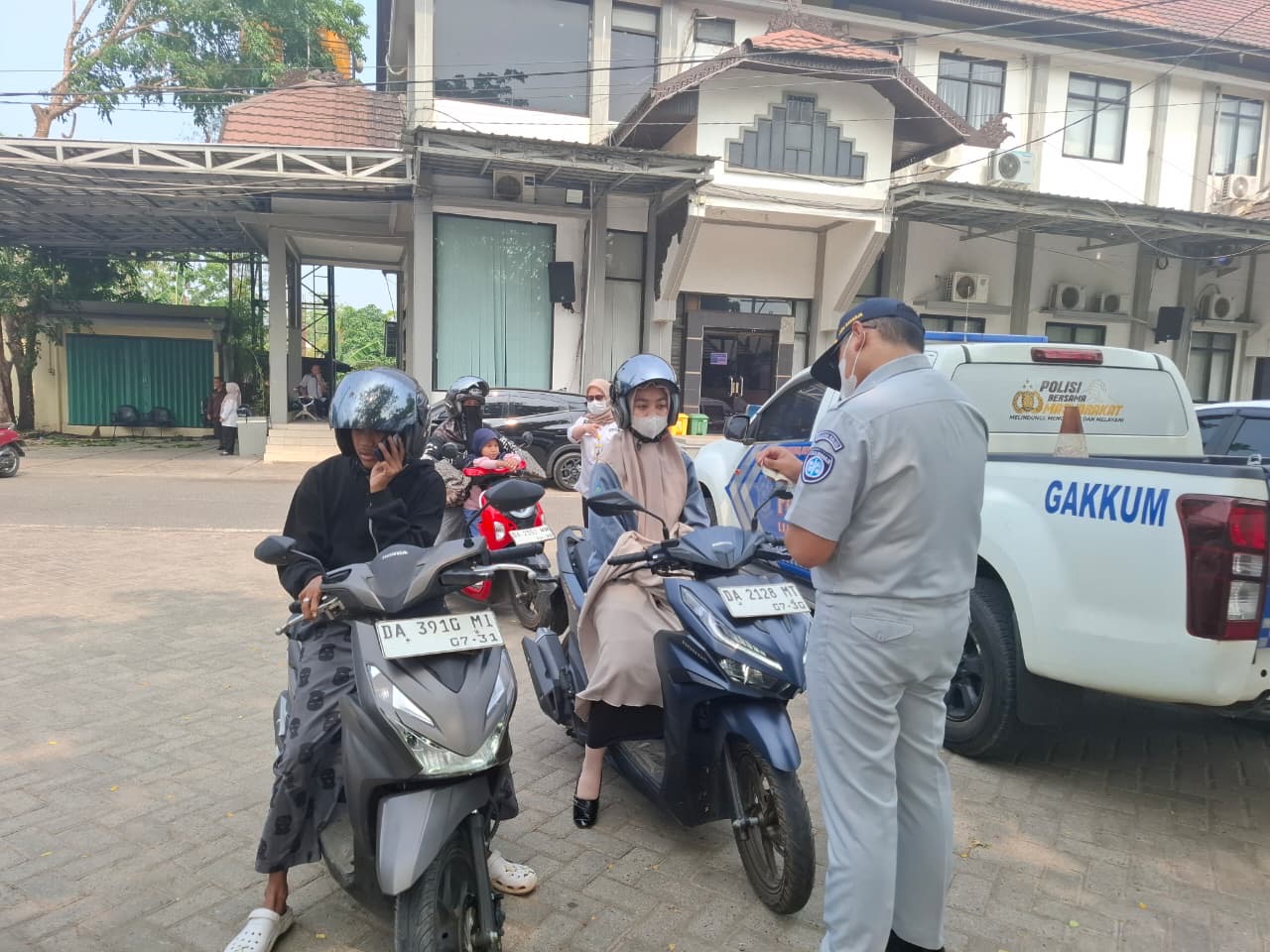 Tim Pembina Samsat Banjarmasin I Ajak Pengendara Lebih Tertib Administrasi Kendaraan