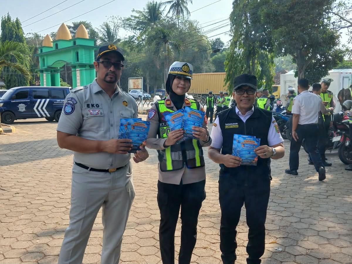 Samsat Sukadana Perkuat Sosialisasi Keringanan Pajak Kendaraan kepada Pengendara di Lampung Timur