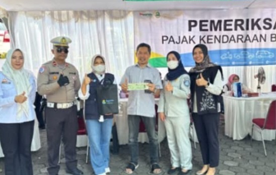 Berikan Kemudahan dan Keuntungan Bagi Wajib Pajak, Kolaborasi Jasa Raharja Bandung Bersama Tim Pembina Samsat Kawaluyaan Gelar Pemeriksaan PKB dan SWDKLLJ