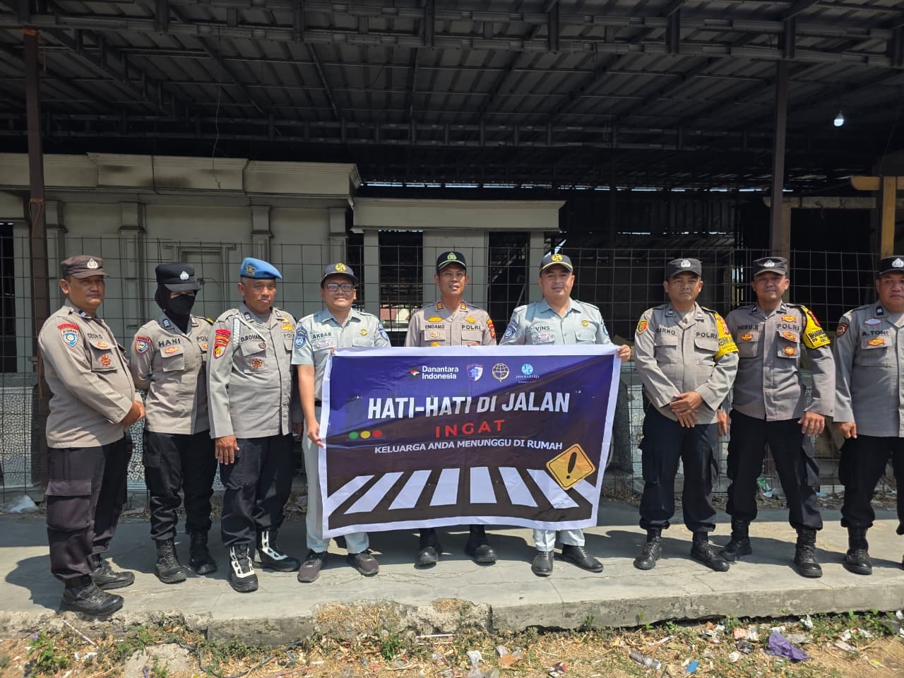Tingkatkan Keselamatan Lalu Lintas, PT Jasa Raharja (Persero) Cabang Cirebon Gencarkan Edukasi Keselamatan Melalui Aksi Simpatik di Daerah Rawan Laka