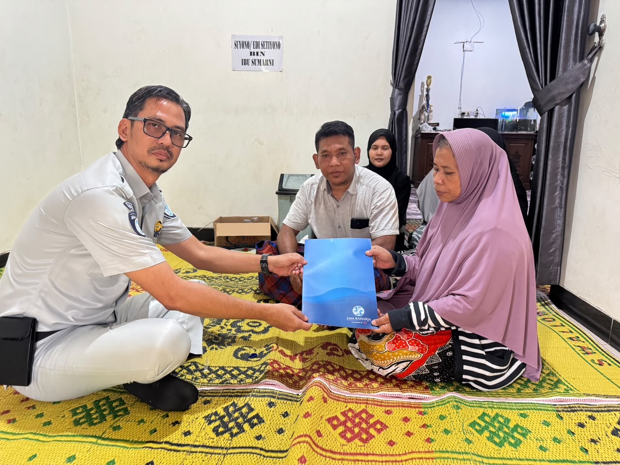 Jasa Raharja Kembali Serahkan Santunan Korban KM Virgo Transport 8 di Batang dan Brebes