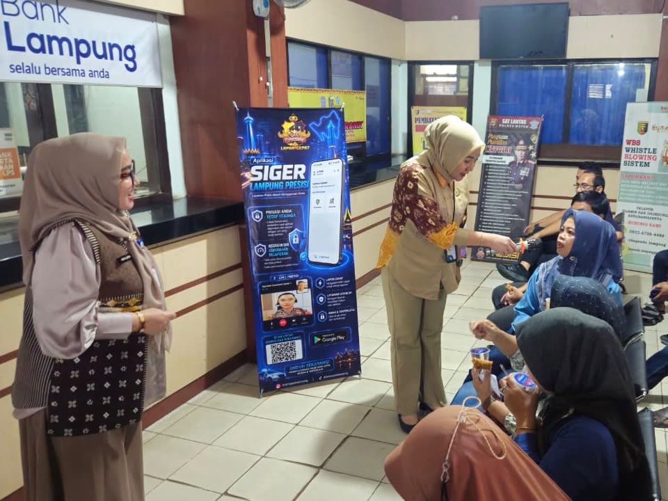 Wujud Apresiasi atas Kepatuhan, Jasa Raharja Metro Berikan Souvenir kepada Wajib Pajak
