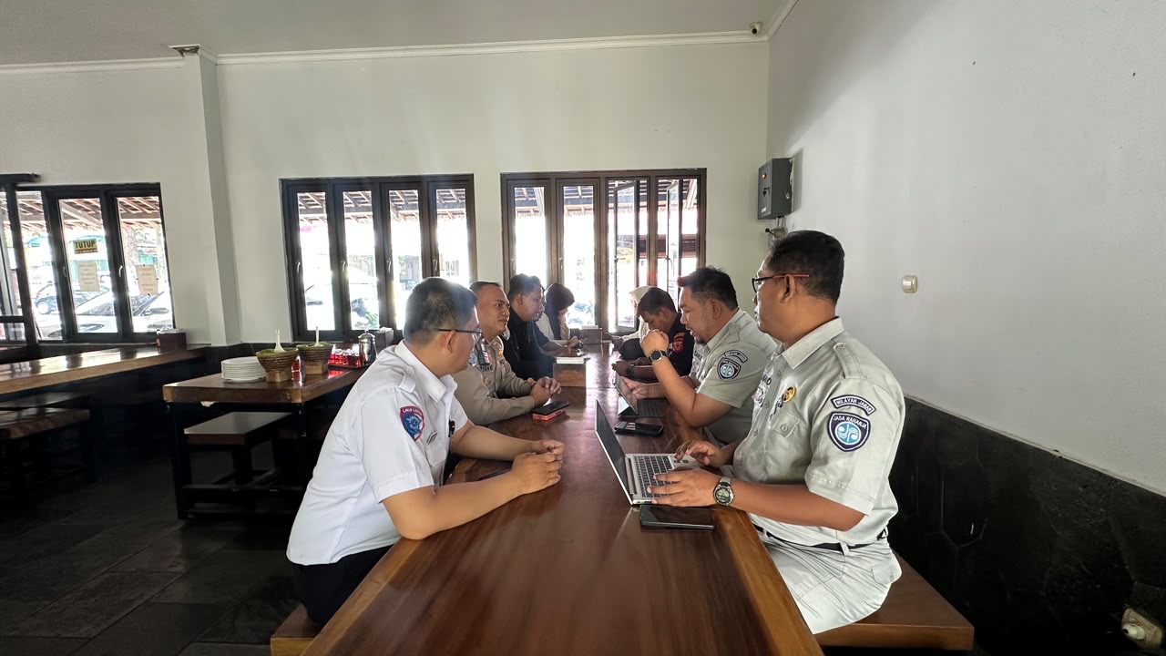 FLLAJ Purwakarta Perkuat Kolaborasi Keselamatan, Edukasi Pelajar Jadi Salah Satu Aksi Bersama
