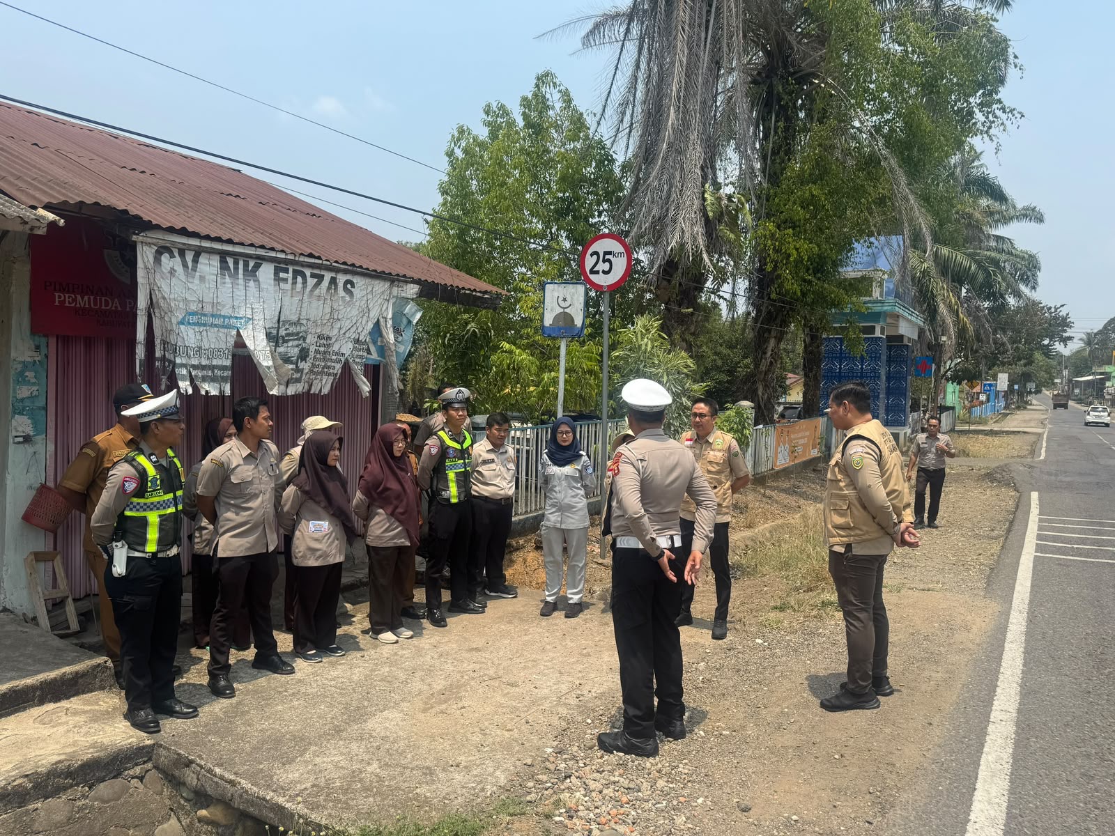 Tim Samsat Lahat II Lakukan ‘Samsat Menyapa’ di Wilayah Bungamas